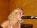 Sonderangebot: Emphatisch ist die Stimme von Janina, die Kunst trotz einer gebrochenen klingenden Stimme trotzdem immer den richtigen Ton zu treffen, ist unnachzahmlich von Porth