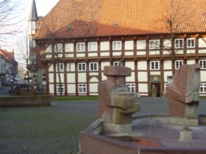 Porth , 2006 © Der beschauliche Haupteingang des Northeimer Heimatmuseums am Westende der Northeimer Innenstadt. (Am Münster 32/33)