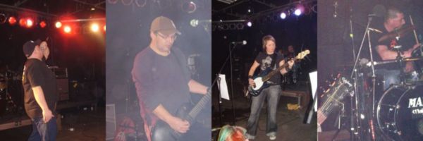 Porth , 2007 © "20 years of hate" sind: Wucher - Gesang, Gerrit - Gitarre, Angelika - Bass, Thomme - Schlagzeug (Ohne Bild Micha Gitarre)