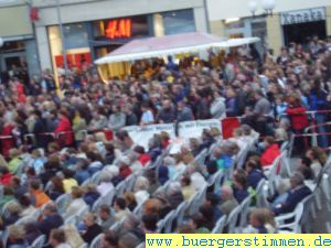 Porth , 2007 © Ausverkaufte Reihen und viele Zaungäste für das Open-Air-Konzert des Göttinger Symphonieorchesters.