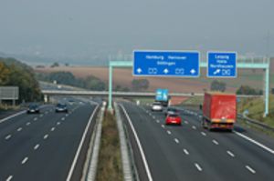 Pressefoto: Pressefoto , 2008 © Region Göttingen - ein gut angebundener Wirtschaftsstandort (hier Blick auf die A7/Abfahrt A38) ...