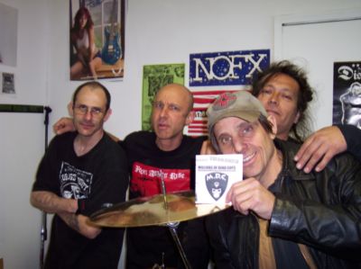 Pressefoto: Pressefoto , 2008 © Million of Dead Cops ist eine seit Jahren populäre Punk-Band mit internationaler Besetzung. Natürlich immer noch mit politischen Texten und Themen.