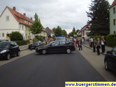 Pressefoto: http://www.buergerstimmen.de/ , 2009 © Die Träumer webdeb erst dann, wenn das Polizeifahrzeug den Schützenumzug ankündigt.JPG