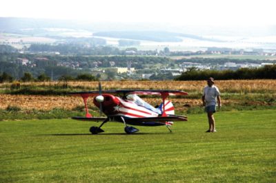 Pressefoto: , 2009 © Mega Flug-Show - großer Flieger .jpg