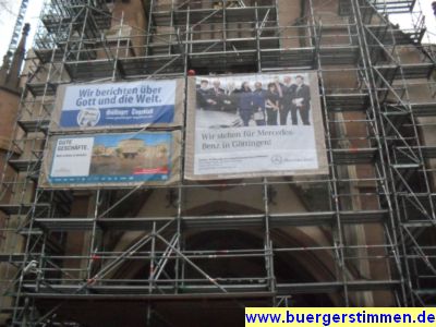Pressefoto: http://www.buergerstimmen.de/ , 2011 © Das neue Banner am Gerüst vor der St. Jacobi-Kirche