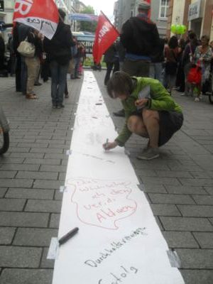 Foto vom Pressemelder: Dr. Dieter Porth , 2012 © so mancher Passant hinterließ seine