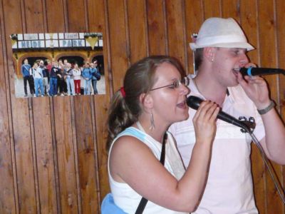 Pressefoto: , 2008 © Nikolausberg - Karaoke und ein Erinnerungsfoto an die Fahrt in den Heidepark